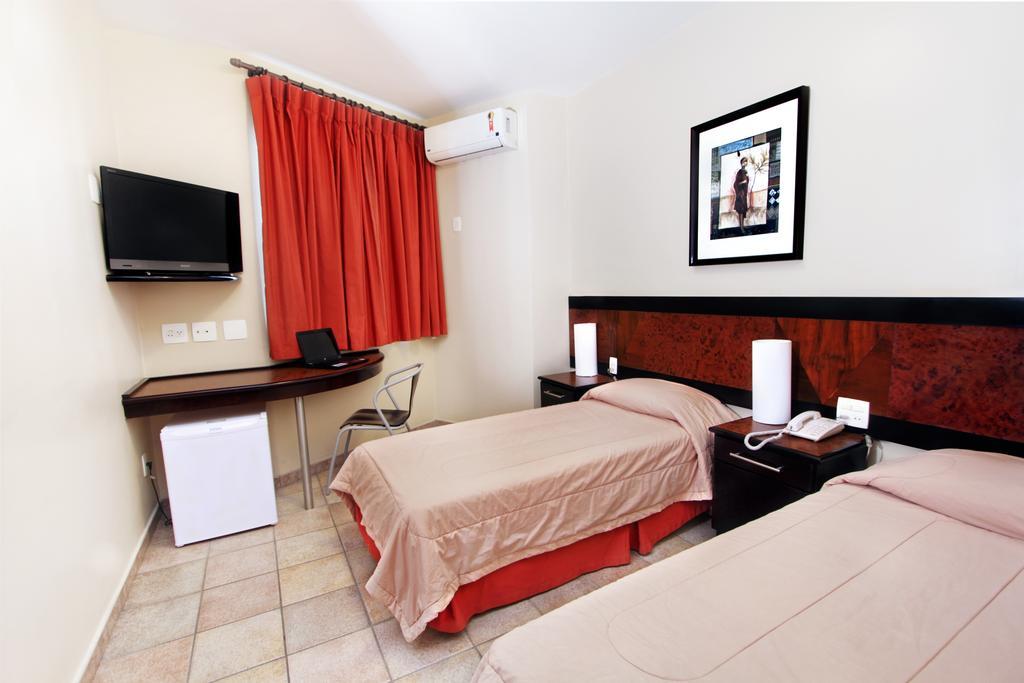 Hotel Dom Henrique Timoteo Экстерьер фото