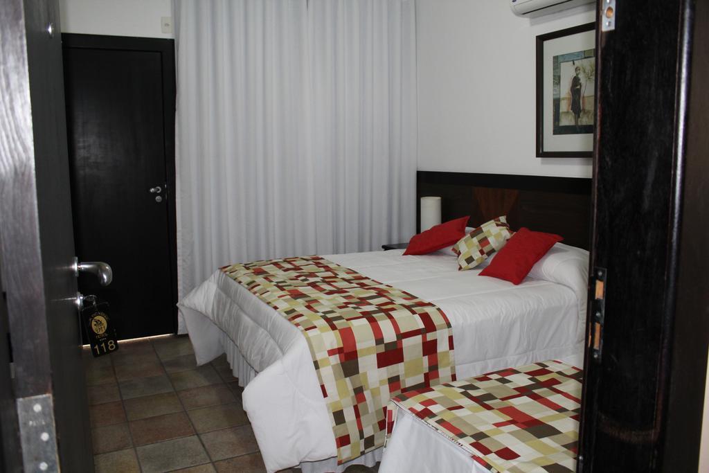 Hotel Dom Henrique Timoteo Экстерьер фото