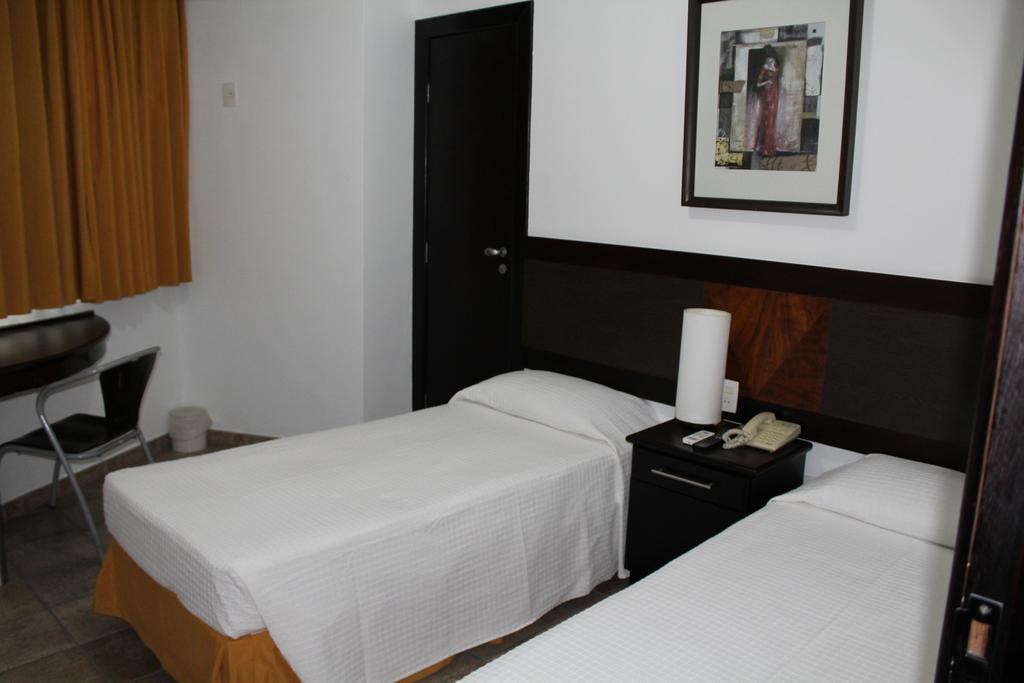 Hotel Dom Henrique Timoteo Экстерьер фото