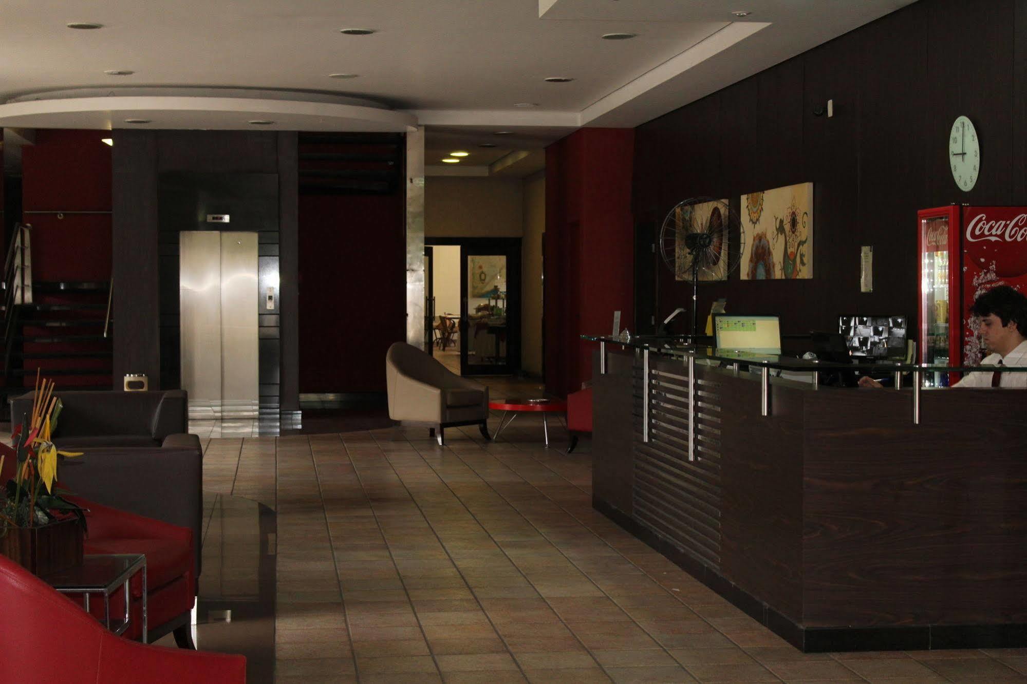 Hotel Dom Henrique Timoteo Экстерьер фото