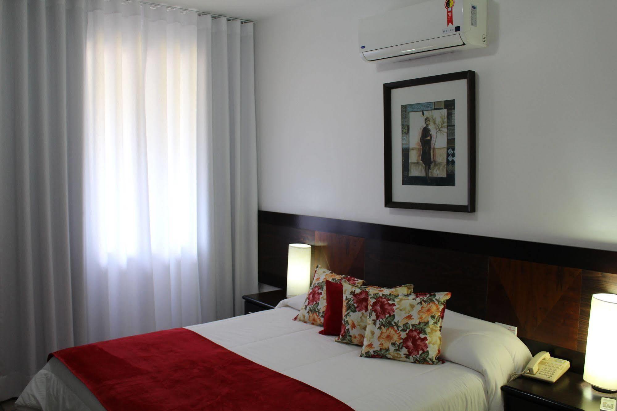 Hotel Dom Henrique Timoteo Экстерьер фото