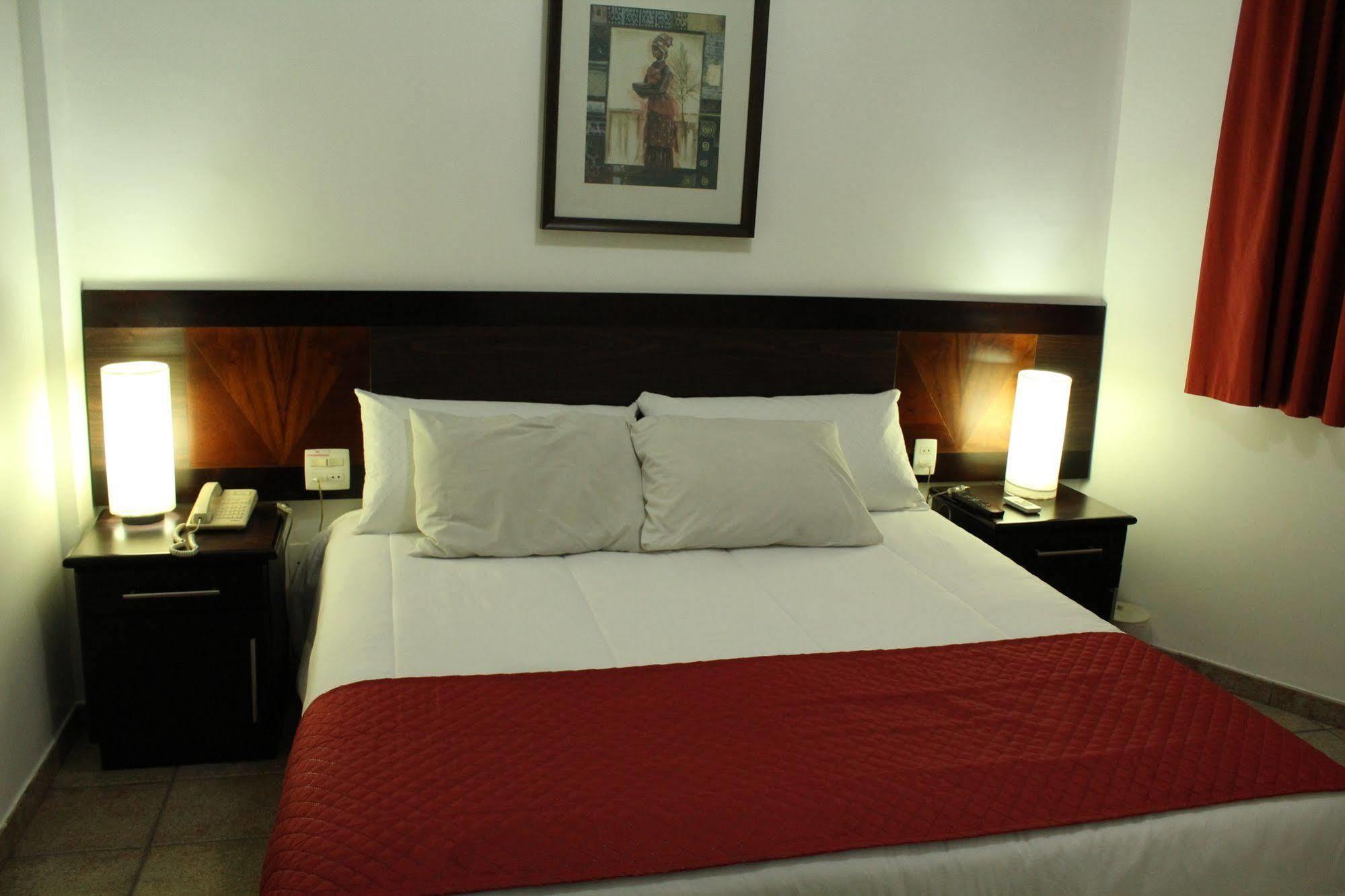 Hotel Dom Henrique Timoteo Экстерьер фото
